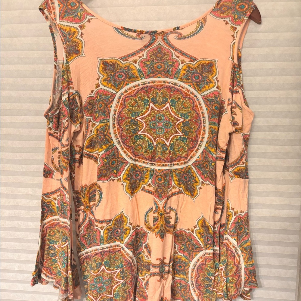 VaVa Elegant Bohemian Paisley Cold Shoulder Blouse women’s size large - Picture 4 of 4